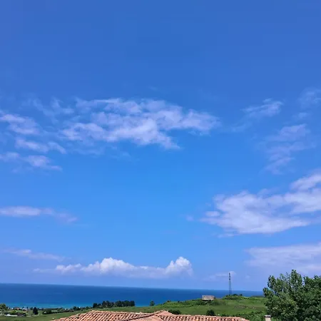 Caravia, Cachucho-casa Apartment